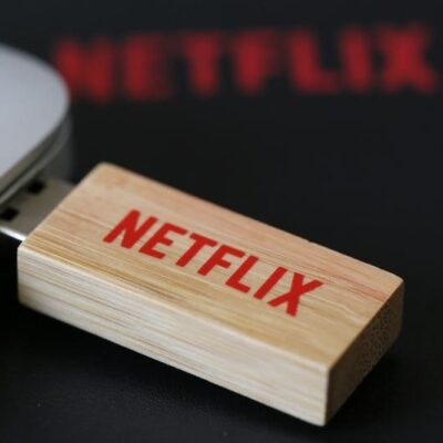 Netflix to rein in movie output, slash jobs in restructuring push - Bloomberg
