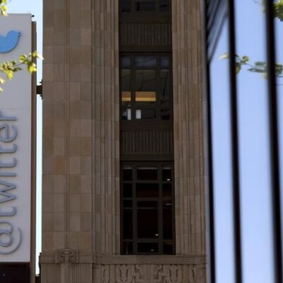 New York Times says it won't pay for Twitter verified check mark By Reuters