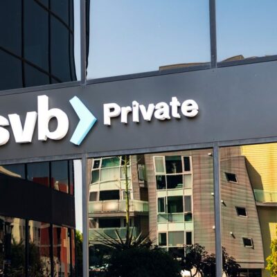 SVB Collapse Complicates Banks' Efforts to Unload Over $25 Billion of Junk Debt