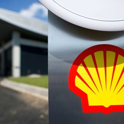 Shell projects strong gas trading in first quarter