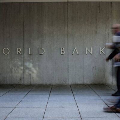 World Bank Warns of Lost Decade for Global Economy