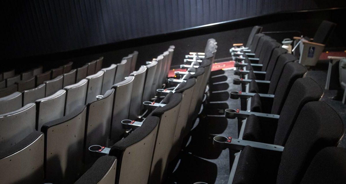 AMC Drops Plan to Charge More for Better Seats