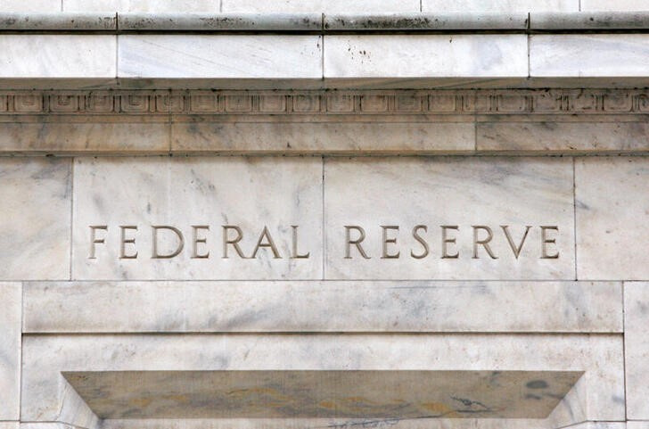Bank deposits, lending snap two-week gain streak: Fed