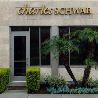 Charles Schwab Survived the Deposit Crisis. What Comes Next?