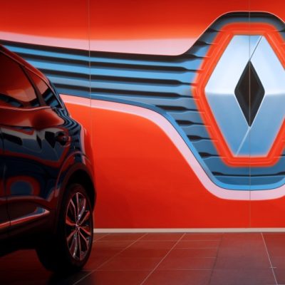 Geely, Renault sign JV to engage in powertrains business By Reuters