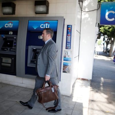 S&P 500 off highs on Citigroup slip as major Wall Street banks kick off earnings
