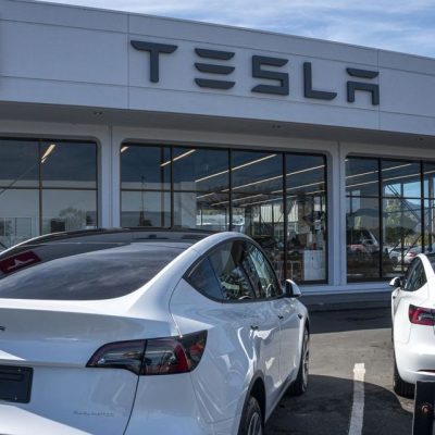 Tesla to Report Second-Quarter Earnings Fueled by Sales Growth