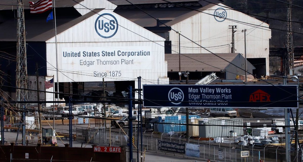 Esmark Bids for U.S. Steel, Setting Up Potential Battle for Steelmaker