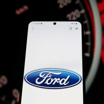 Ford Hires Former Apple VP to Oversee New Customer Experience Effort