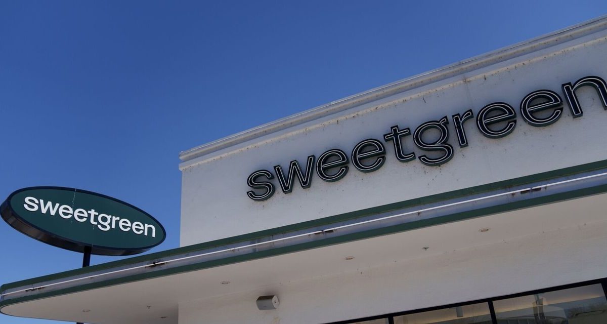 Sweetgreen Hires Former Chipotle Executives, Readies Mid-America Push